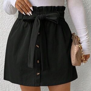 Shein mini plus size Black Skirt and bow.
